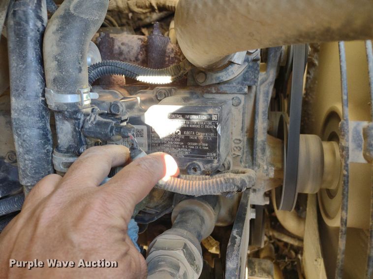 image for item LL9040 2016 Takeuchi TL10V-2  tracked skid steer loader