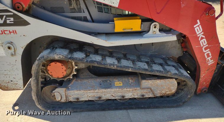 image for item LL9040 2016 Takeuchi TL10V-2  tracked skid steer loader