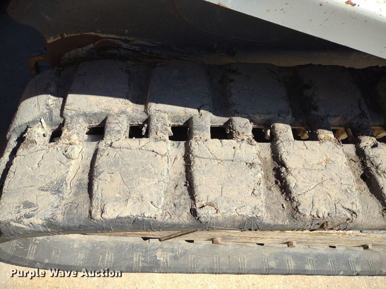 image for item LL9040 2016 Takeuchi TL10V-2  tracked skid steer loader