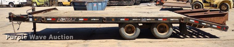 image for item LL9042 2000 Towmaster C-20  equipment trailer