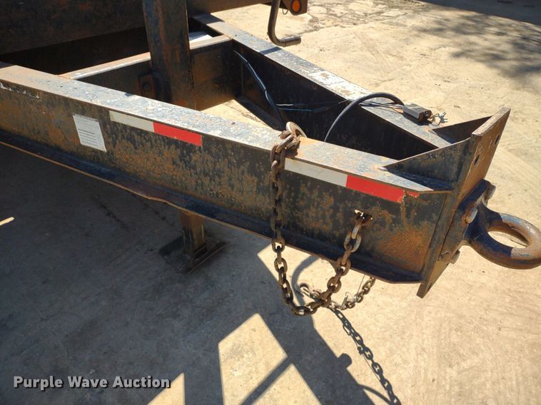 image for item LL9042 2000 Towmaster C-20  equipment trailer