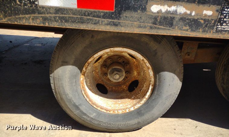 image for item LL9042 2000 Towmaster C-20  equipment trailer