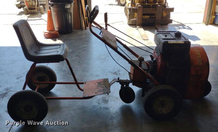 image for item LL9049 Billy Goat QB1600  blower