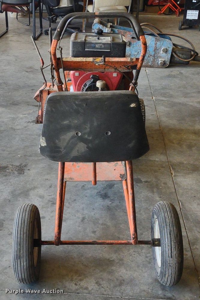 image for item LL9049 Billy Goat QB1600  blower