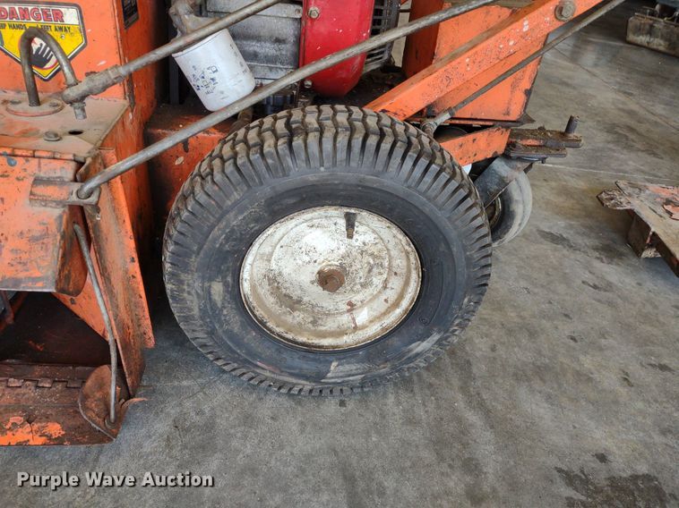 image for item LL9049 Billy Goat QB1600  blower