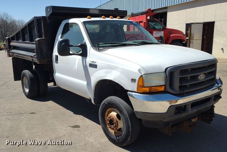 image for item LL9053 2001 Ford F350 Super Duty  dump bed pickup truck