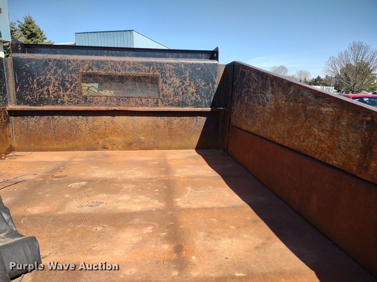 image for item LL9053 2001 Ford F350 Super Duty  dump bed pickup truck