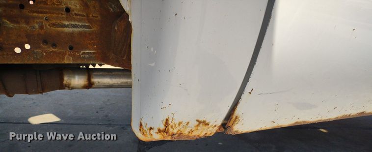 image for item LL9053 2001 Ford F350 Super Duty  dump bed pickup truck