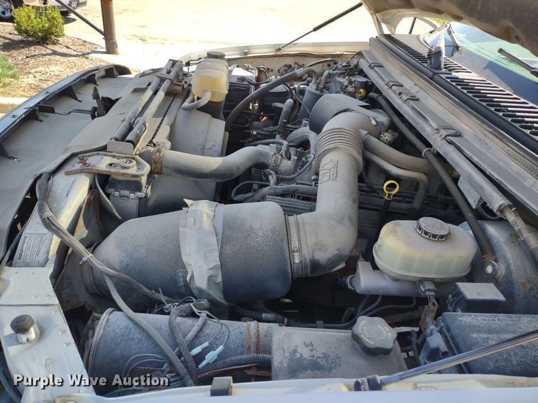 image for item LL9053 2001 Ford F350 Super Duty  dump bed pickup truck