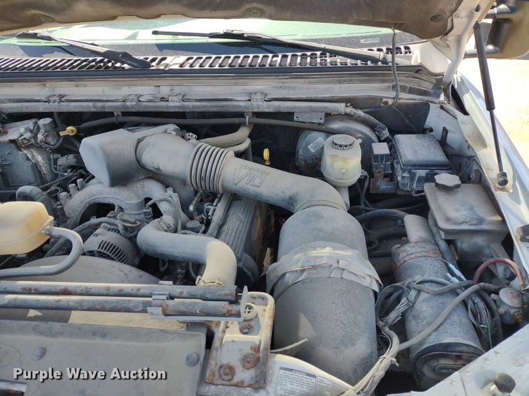 image for item LL9053 2001 Ford F350 Super Duty  dump bed pickup truck