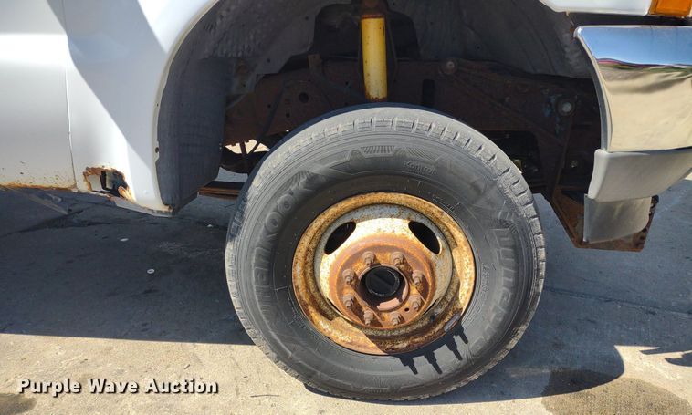 image for item LL9053 2001 Ford F350 Super Duty  dump bed pickup truck