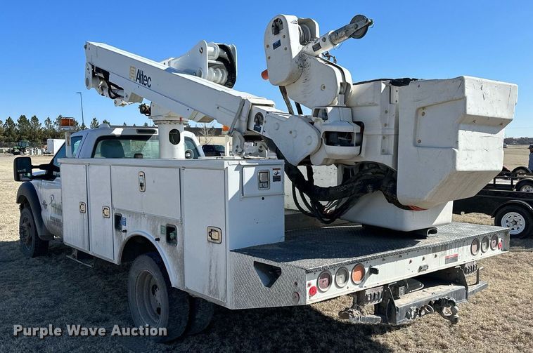 image for item LN9378 2016 Ford F550 Super Duty  bucket truck
