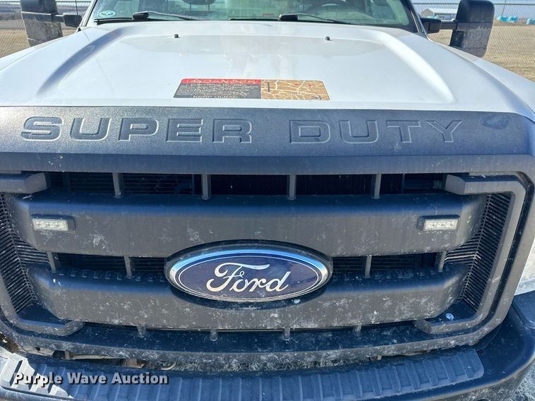 image for item LN9378 2016 Ford F550 Super Duty  bucket truck