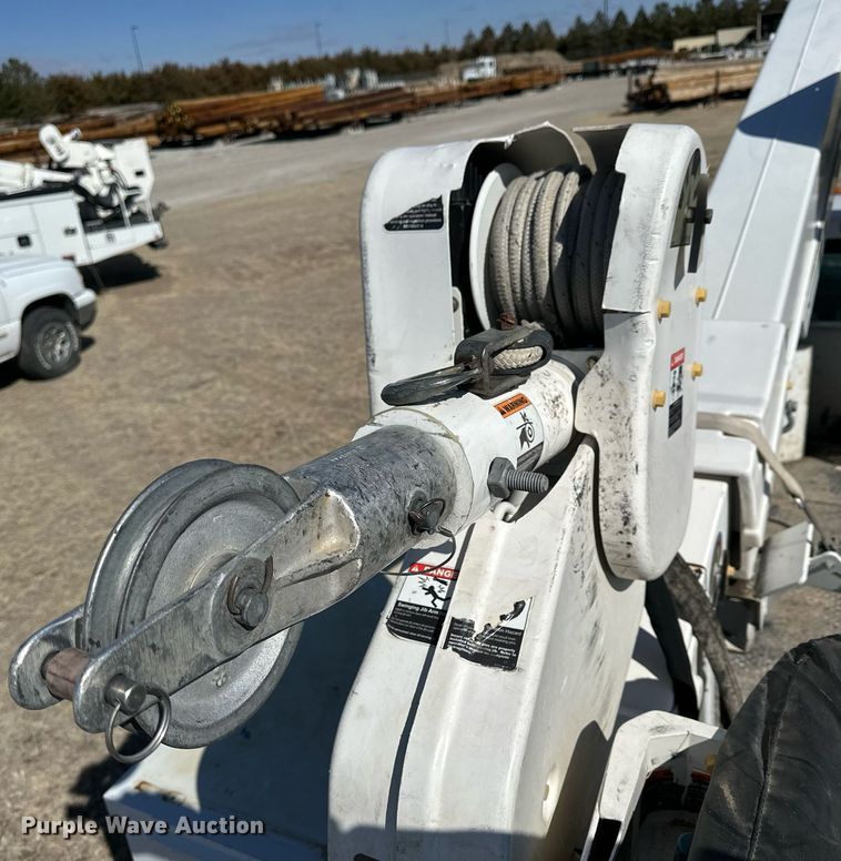 image for item LN9378 2016 Ford F550 Super Duty  bucket truck