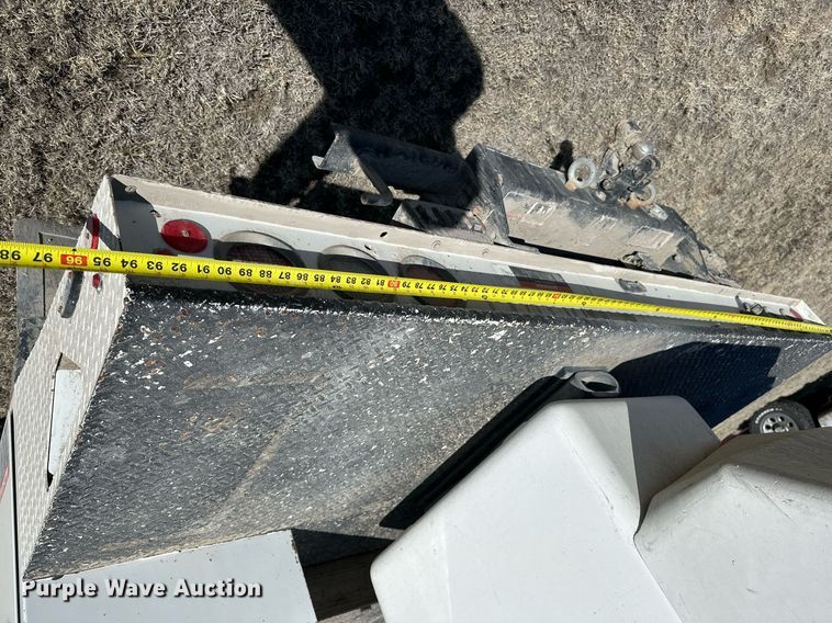 image for item LN9378 2016 Ford F550 Super Duty  bucket truck