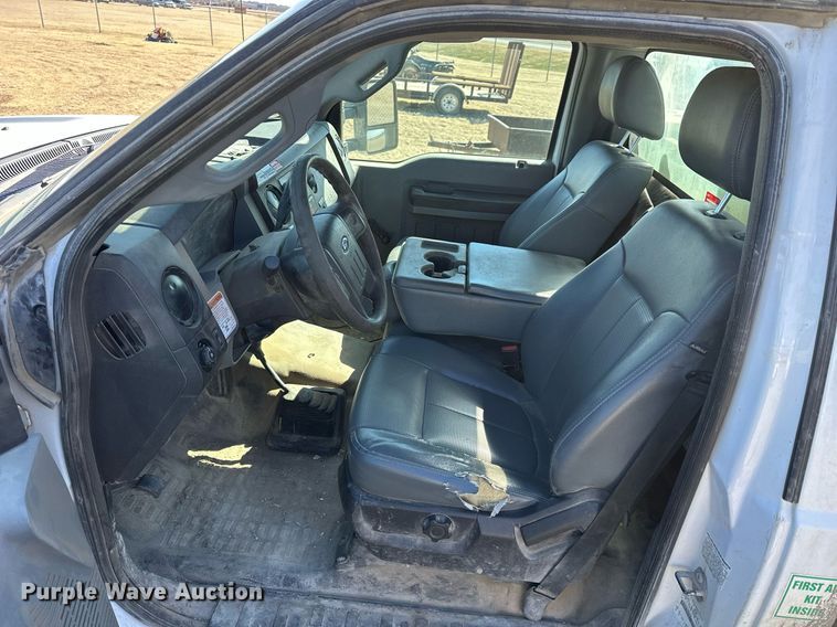 image for item LN9378 2016 Ford F550 Super Duty  bucket truck