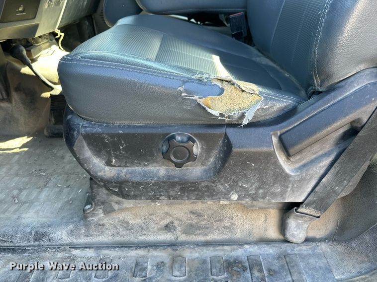 image for item LN9378 2016 Ford F550 Super Duty  bucket truck