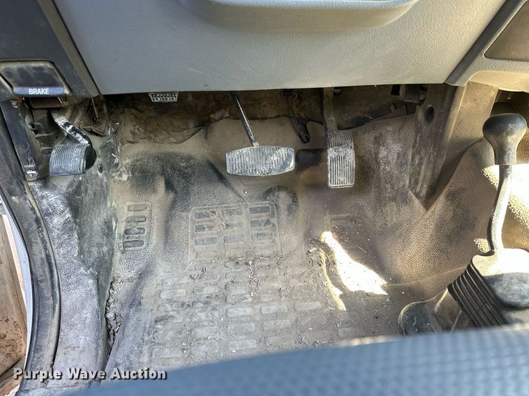 image for item LN9378 2016 Ford F550 Super Duty  bucket truck