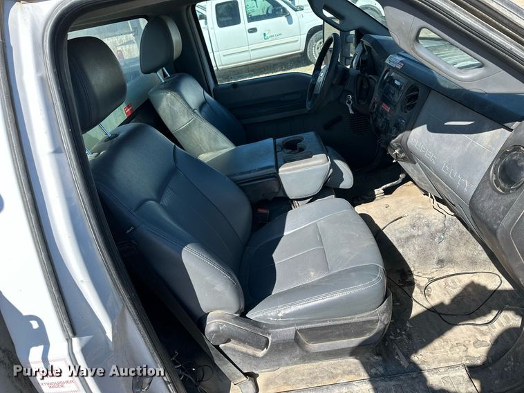 image for item LN9378 2016 Ford F550 Super Duty  bucket truck