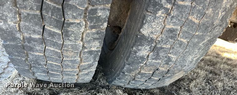 image for item LN9378 2016 Ford F550 Super Duty  bucket truck