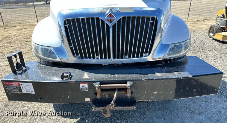 image for item LN9380 2014 International DuraStar 4300  bucket truck