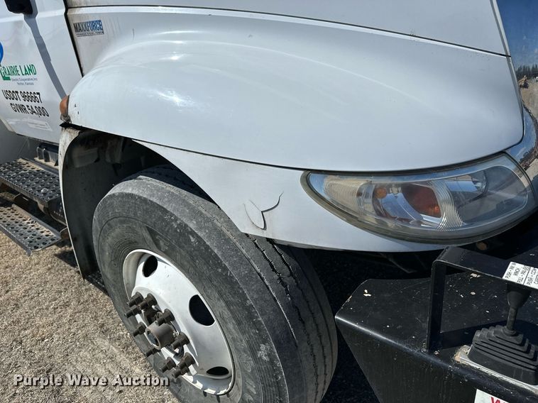 image for item LN9380 2014 International DuraStar 4300  bucket truck