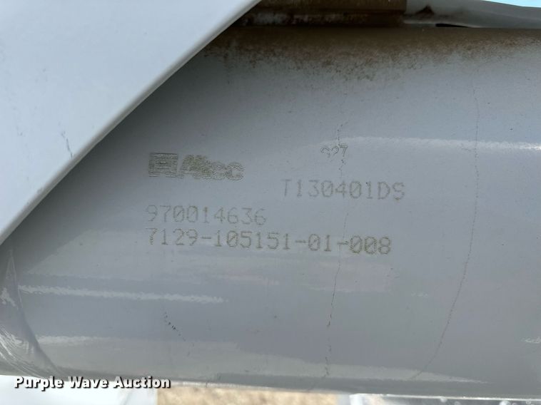 image for item LN9380 2014 International DuraStar 4300  bucket truck