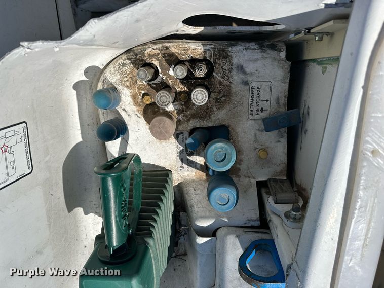 image for item LN9380 2014 International DuraStar 4300  bucket truck