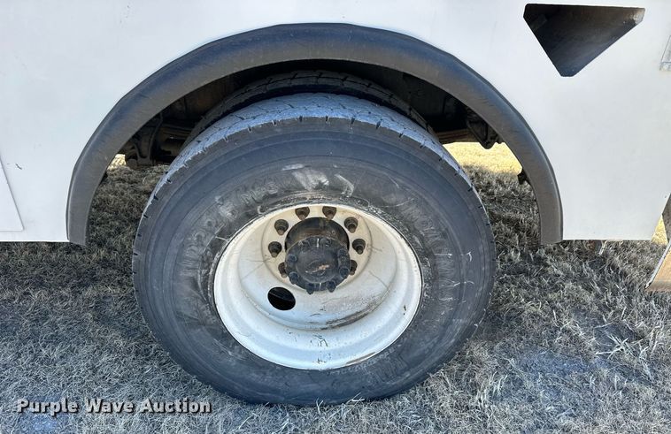 image for item LN9380 2014 International DuraStar 4300  bucket truck