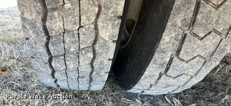 image for item LN9380 2014 International DuraStar 4300  bucket truck