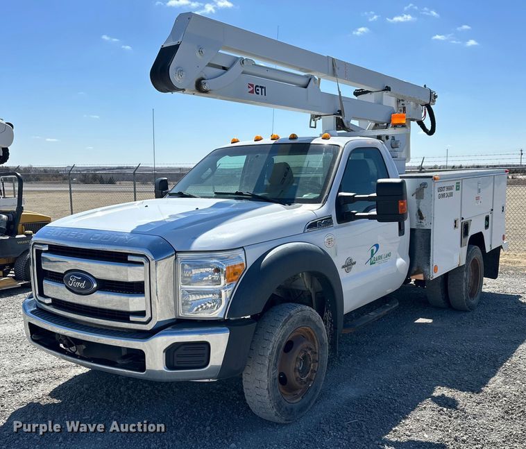 image for item LN9381 2014 Ford F450 Super Duty  bucket truck