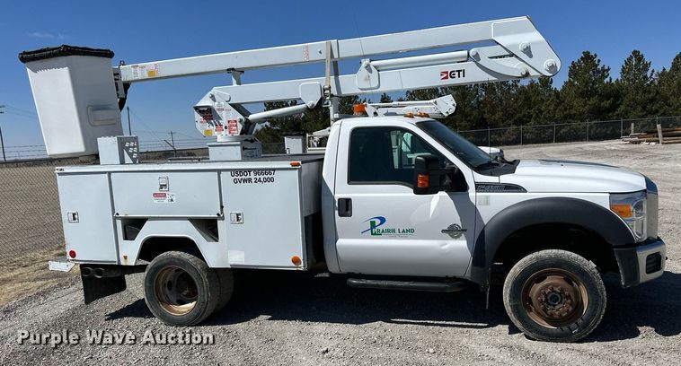 image for item LN9381 2014 Ford F450 Super Duty  bucket truck