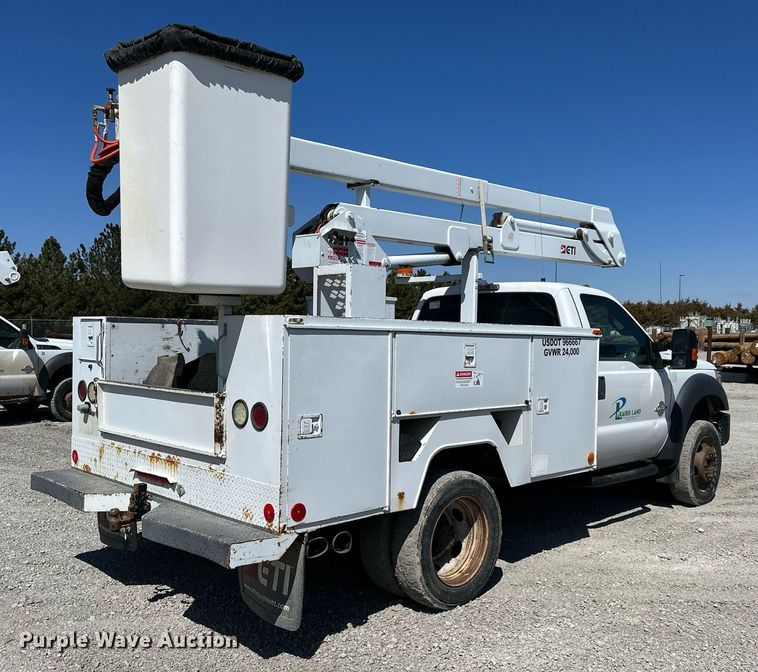 image for item LN9381 2014 Ford F450 Super Duty  bucket truck