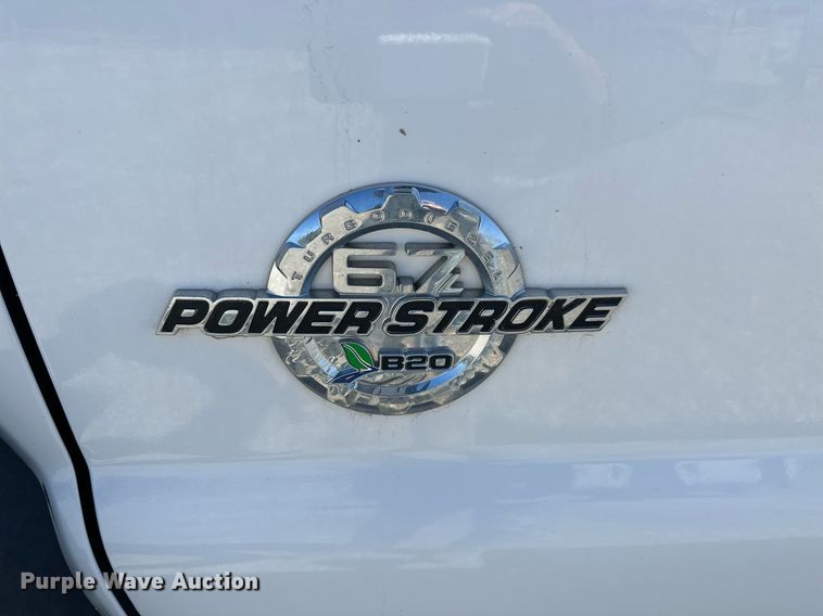 image for item LN9381 2014 Ford F450 Super Duty  bucket truck