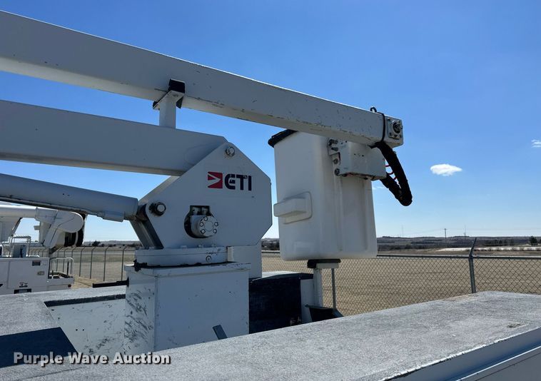 image for item LN9381 2014 Ford F450 Super Duty  bucket truck