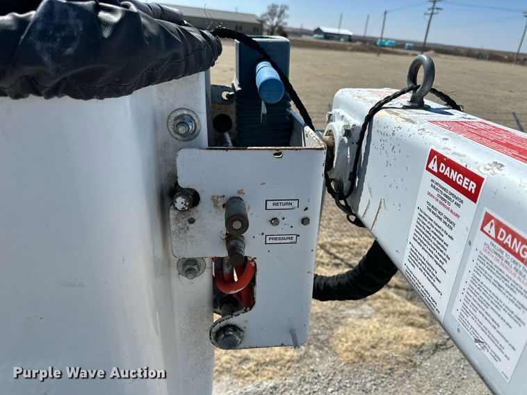 image for item LN9381 2014 Ford F450 Super Duty  bucket truck