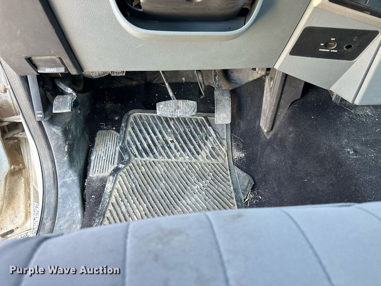 image for item LN9381 2014 Ford F450 Super Duty  bucket truck