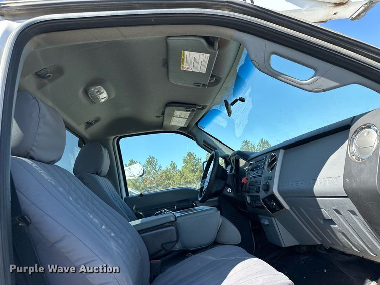 image for item LN9381 2014 Ford F450 Super Duty  bucket truck