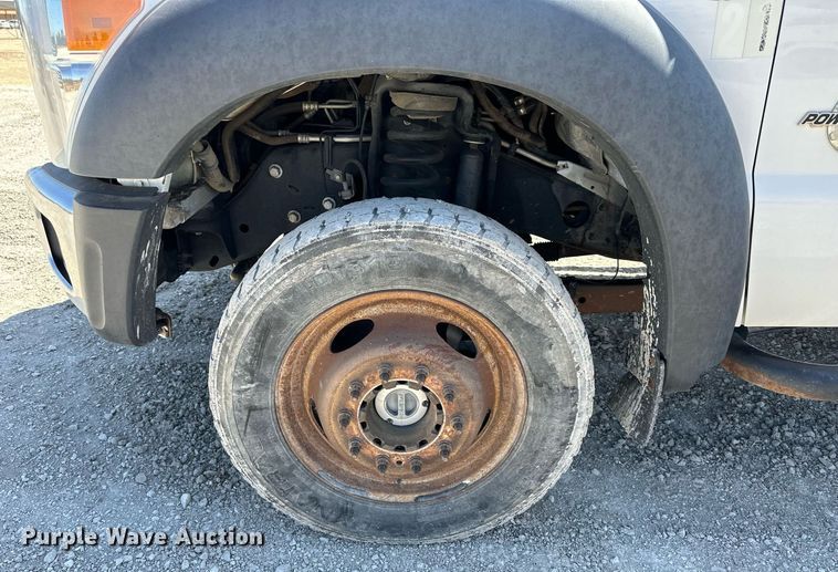 image for item LN9381 2014 Ford F450 Super Duty  bucket truck