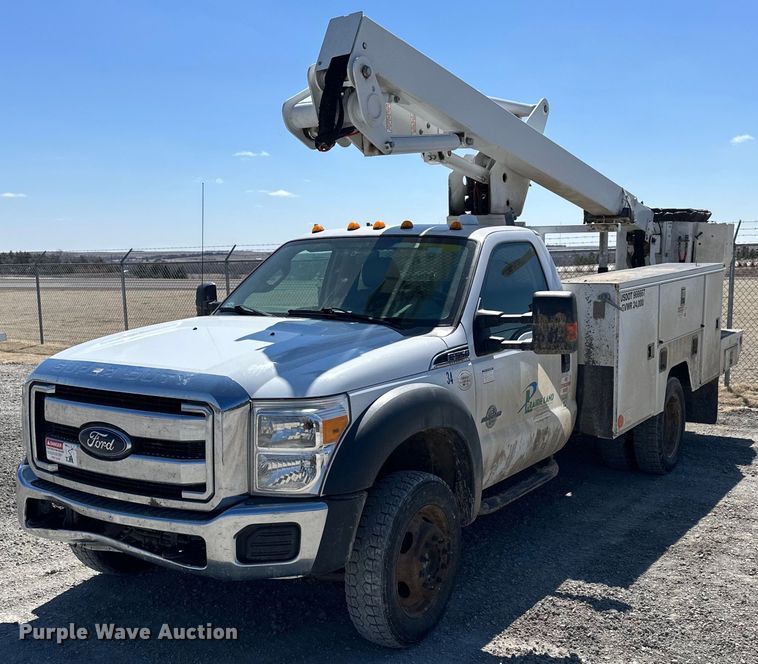 image for item LN9382 2012 Ford F550 Super Duty  bucket truck