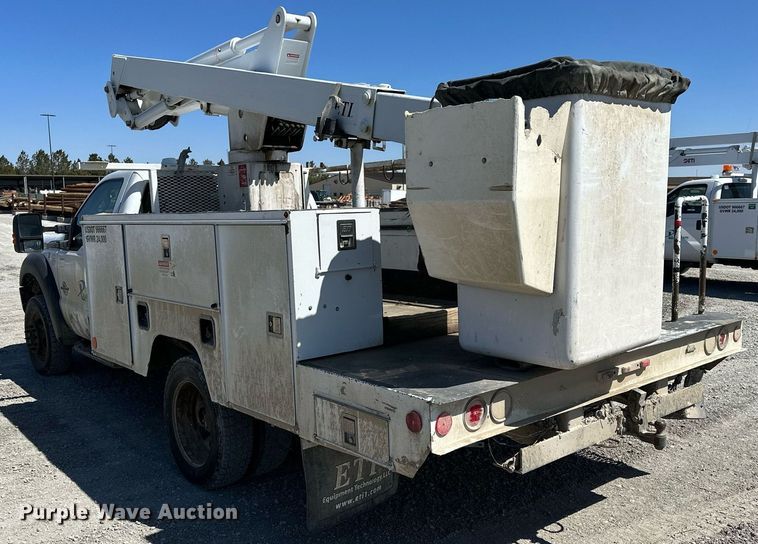 image for item LN9382 2012 Ford F550 Super Duty  bucket truck