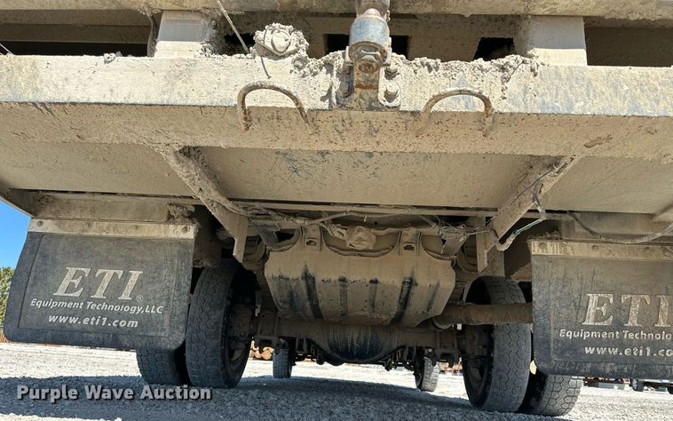 image for item LN9382 2012 Ford F550 Super Duty  bucket truck