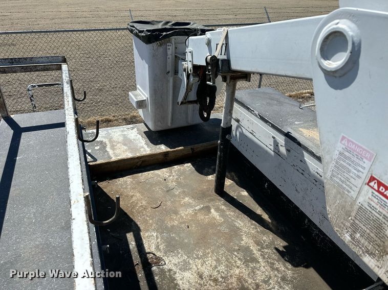 image for item LN9382 2012 Ford F550 Super Duty  bucket truck