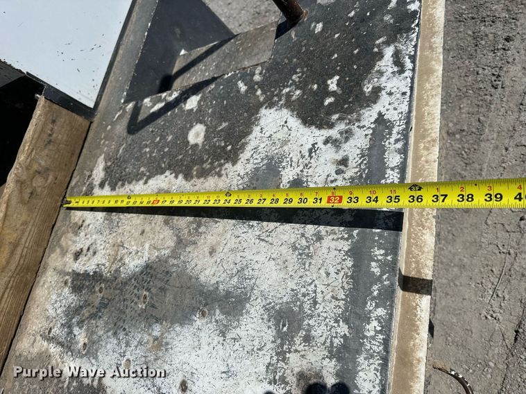 image for item LN9382 2012 Ford F550 Super Duty  bucket truck