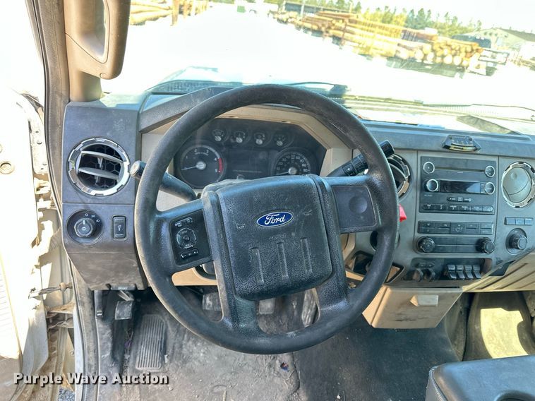 image for item LN9382 2012 Ford F550 Super Duty  bucket truck