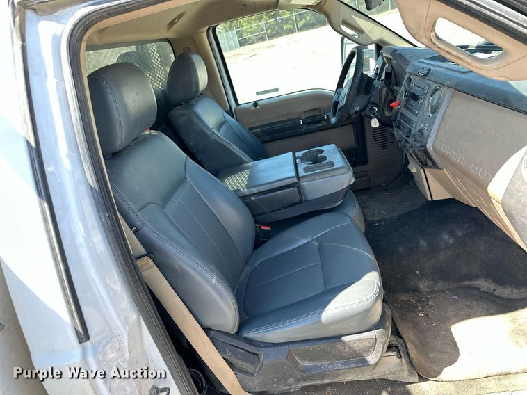 image for item LN9382 2012 Ford F550 Super Duty  bucket truck