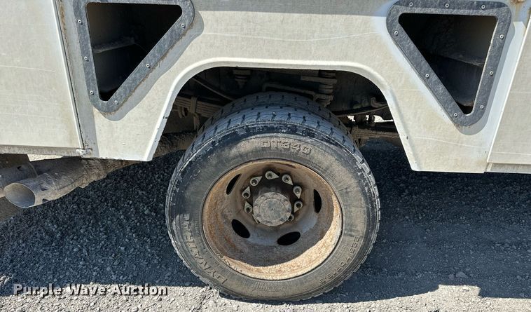 image for item LN9382 2012 Ford F550 Super Duty  bucket truck