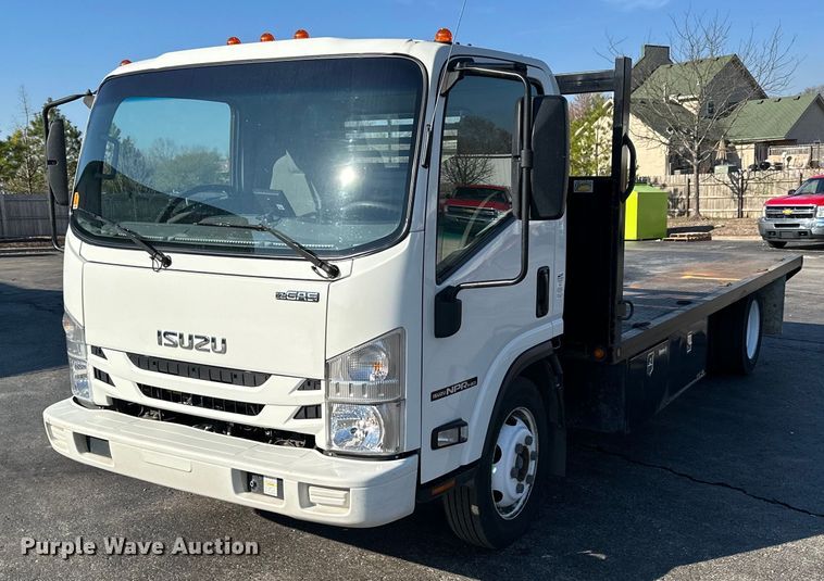 image for item LN9435 2016 Isuzu NPR HD  flatbed truck