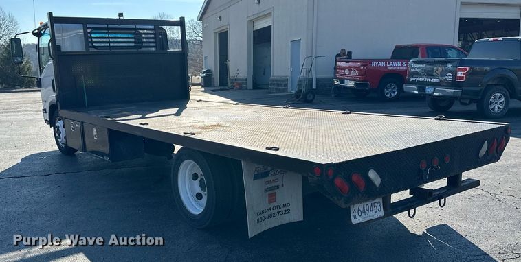 image for item LN9435 2016 Isuzu NPR HD  flatbed truck