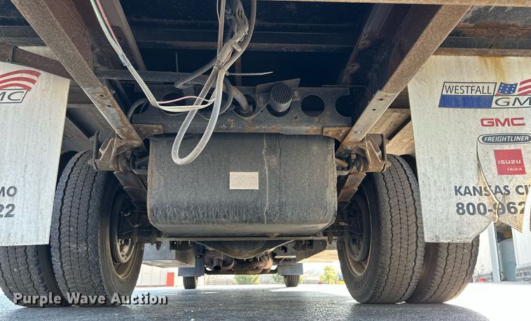 image for item LN9435 2016 Isuzu NPR HD  flatbed truck